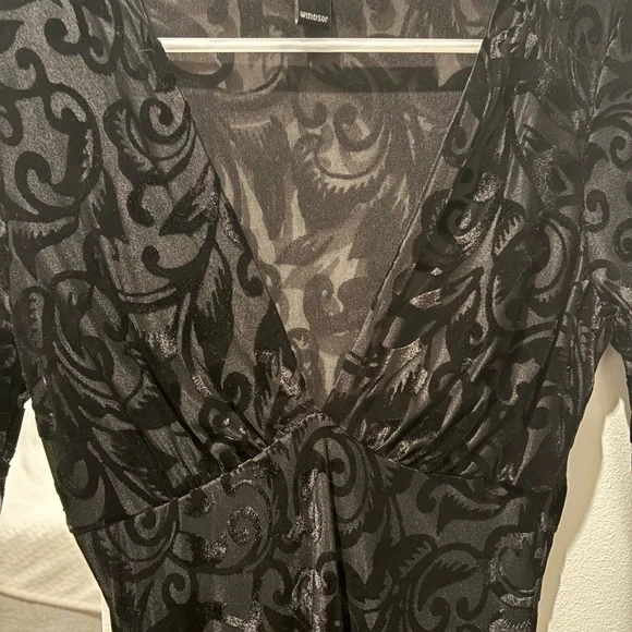 Windsor Black Velvet Dress - Picture 3 of 4